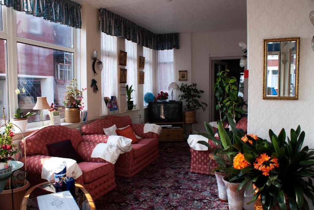 The Highfield Private Hotel Blackpool Exterior foto